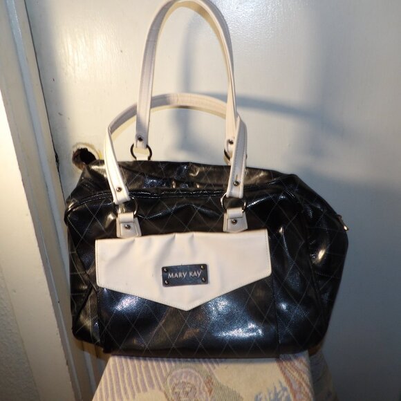Mary Kay Handbags - Vintage Mary Kay Sales Or Large Tote Bag